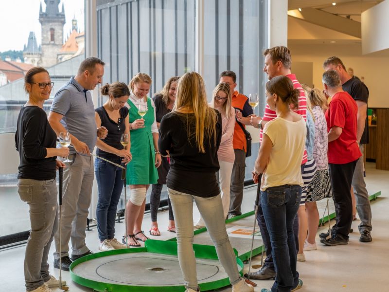 Minigolf - indoor teambuilding