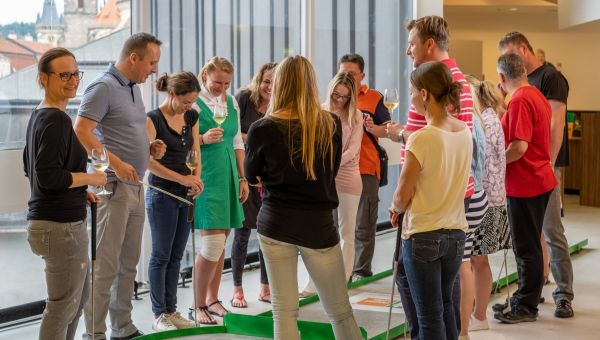Minigolf - indoorový teambuilding