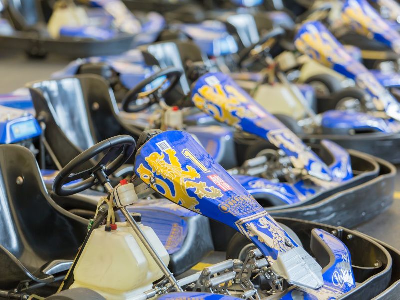 Motokárové závody - ideální firemní teambuilding