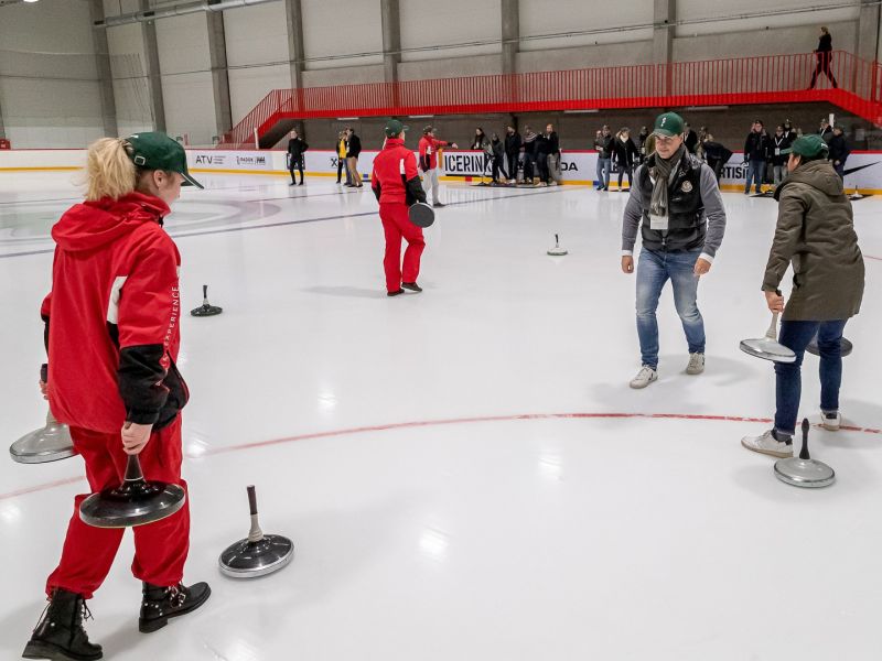 Ice Stock - zábavná teambuildingová hra